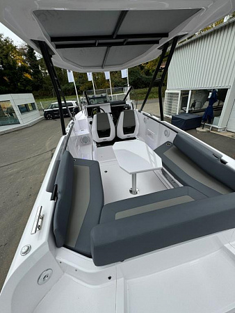 Катер Axopar 25 Cross-Top